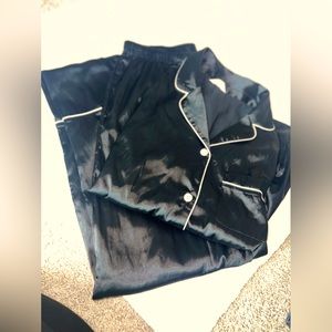 Silky pajama’s